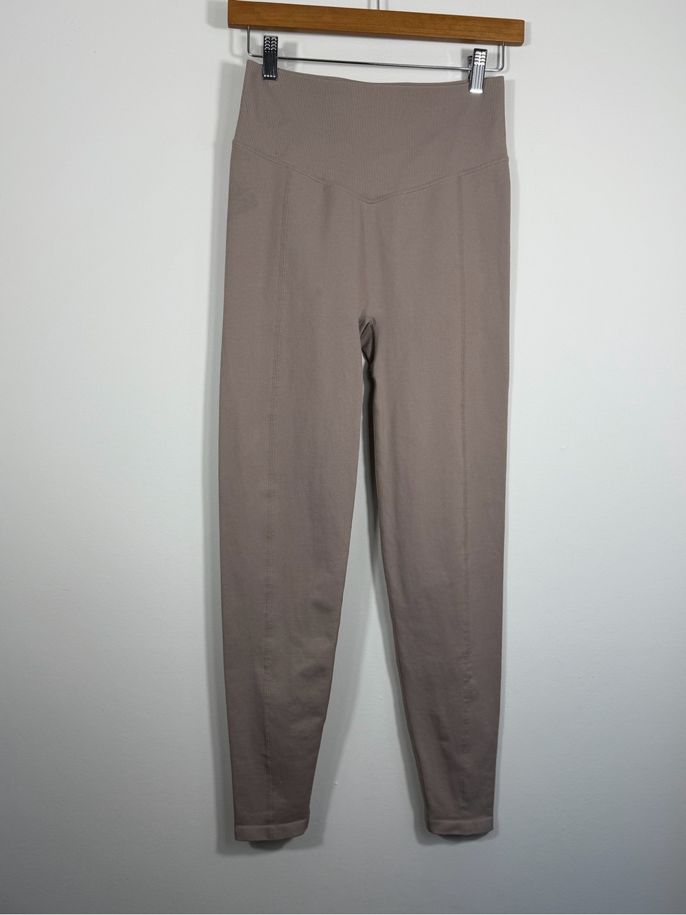 Victoria’s Secret PINK Seamless High Rise Leggings Taupe Brown Medium